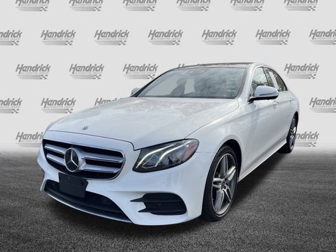 Certified 2019 Mercedes-Benz E 300 4MATIC image 6