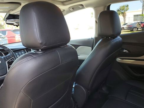 Used 2019 Buick Encore Sport Touring FWD image 11