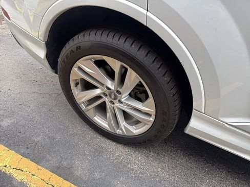 Used 2020 Audi Q7 3.0T Premium Plus w/ Premium Plus Package image 16