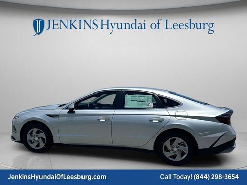 New 2026 Hyundai Sonata SE FWD image 8