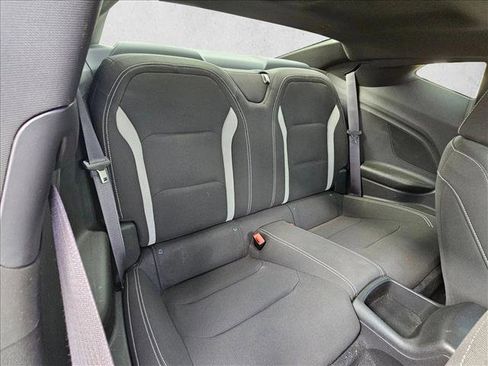 Used 2016 Chevrolet Camaro SS RWD image 17
