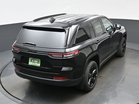 New 2025 Jeep Grand Cherokee Altitude AWD/4WD image 22