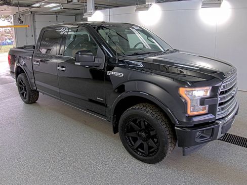 Used 2017 Ford F150 Limited image 5