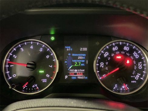 Used 2019 Toyota RAV4 XLE Premium image 17