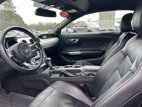 Used 2017 Ford Mustang Premium RWD image 20