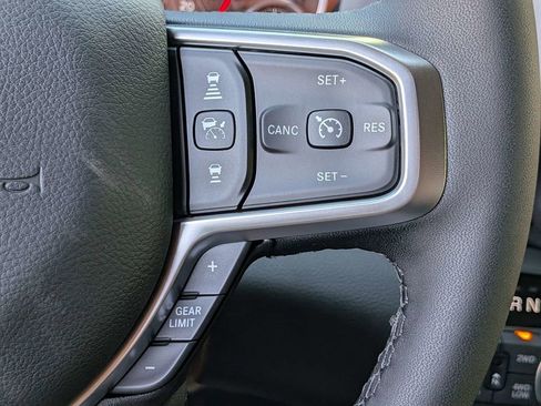 New 2026 RAM 1500 4x4 Crew Cab image 29