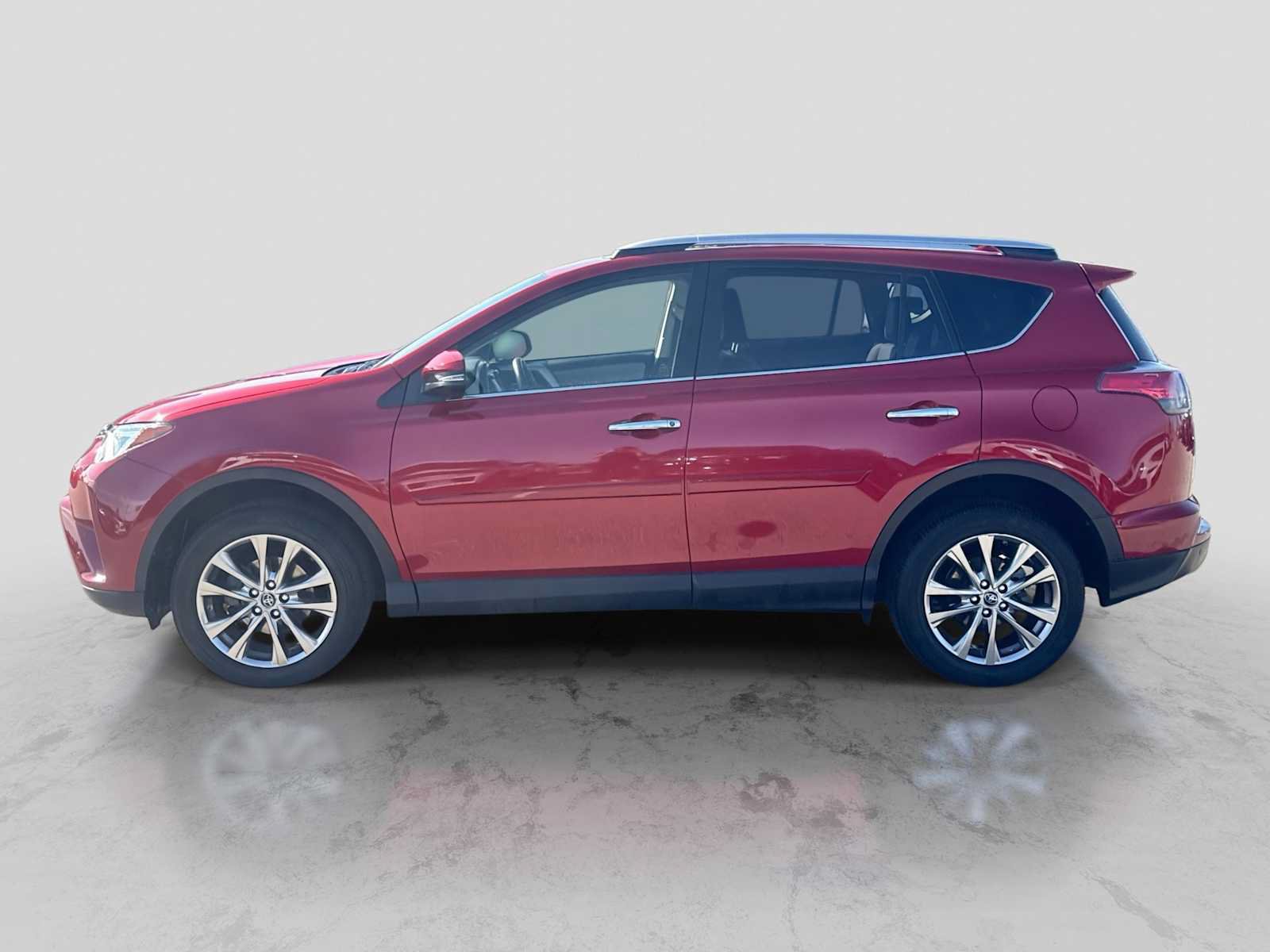 Used 2016 Toyota RAV4 Limited AWD/4WD image 3