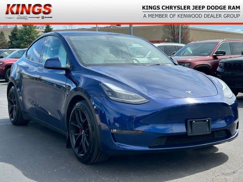 Used 2022 Tesla Model Y Performance image 1