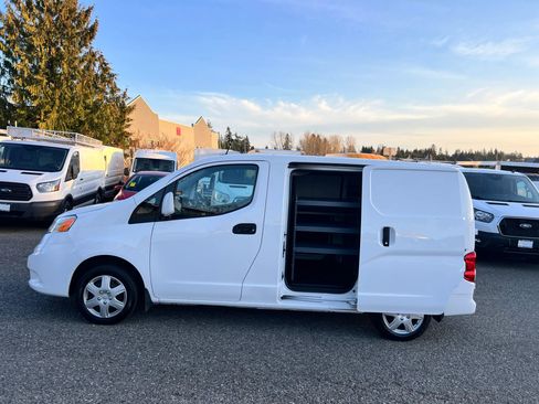 Used 2021 Nissan NV200 SV image 9