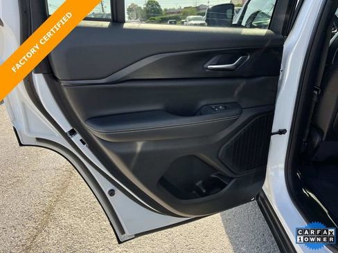 Certified 2024 Jeep Grand Cherokee Altitude AWD/4WD image 19
