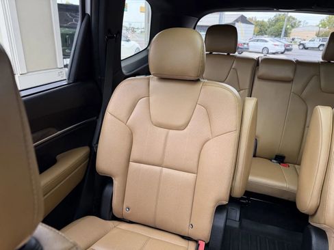 Used 2021 Kia Telluride SX image 31