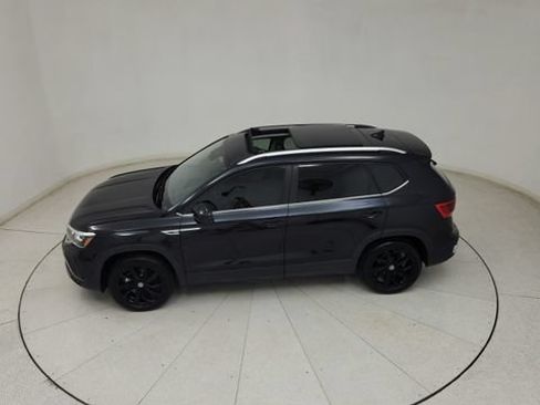 Used 2024 Volkswagen Taos SE FWD image 24