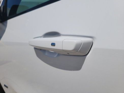 Used 2026 Buick Enclave Sport Touring FWD image 7