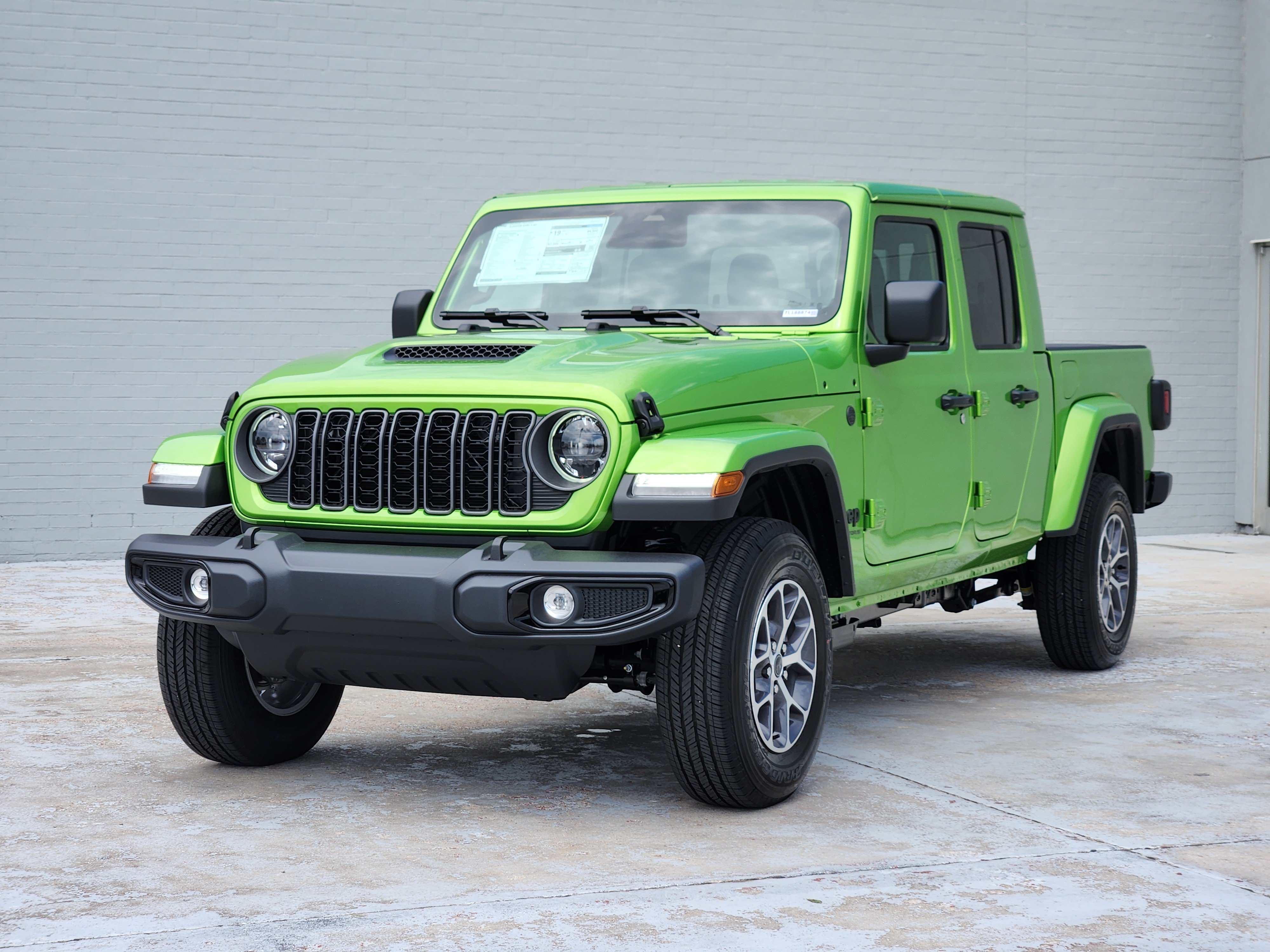 New 2026 Jeep Gladiator Sport AWD/4WD image 2