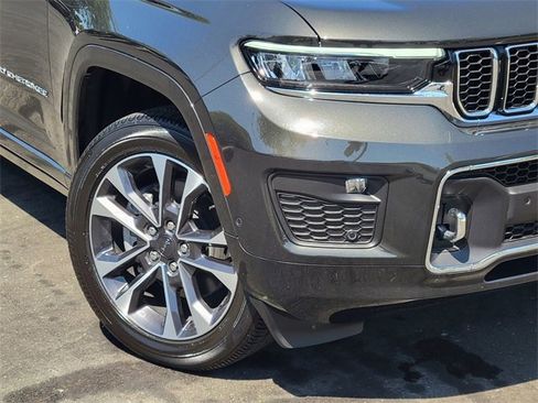 New 2024 Jeep Grand Cherokee L Overland w/ Trailer Tow Package image 3