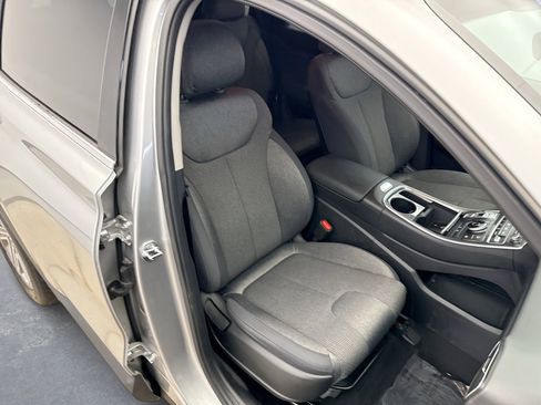 Used 2023 Hyundai Santa Fe SEL image 16