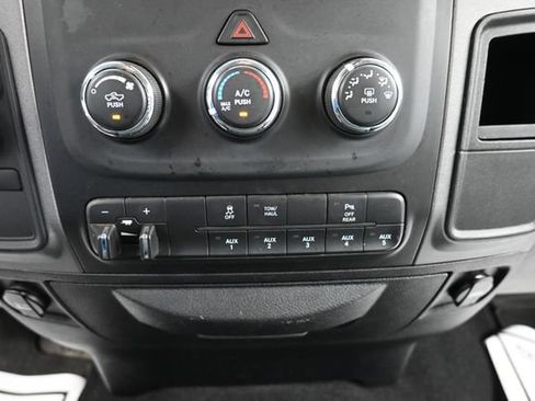 Used 2018 RAM 2500 Tradesman w/ Chrome Appearance Group AWD/4WD image 14