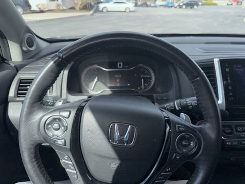 Used 2016 Honda Pilot Elite image 8