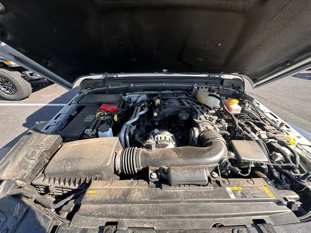 Used 2024 Jeep Wrangler Unlimited Sport AWD/4WD image 17
