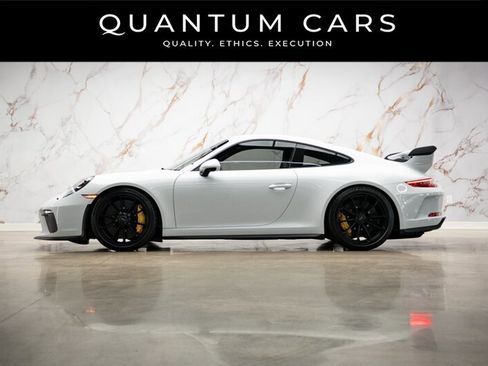 Used 2018 Porsche 911 GT3 RWD image 2