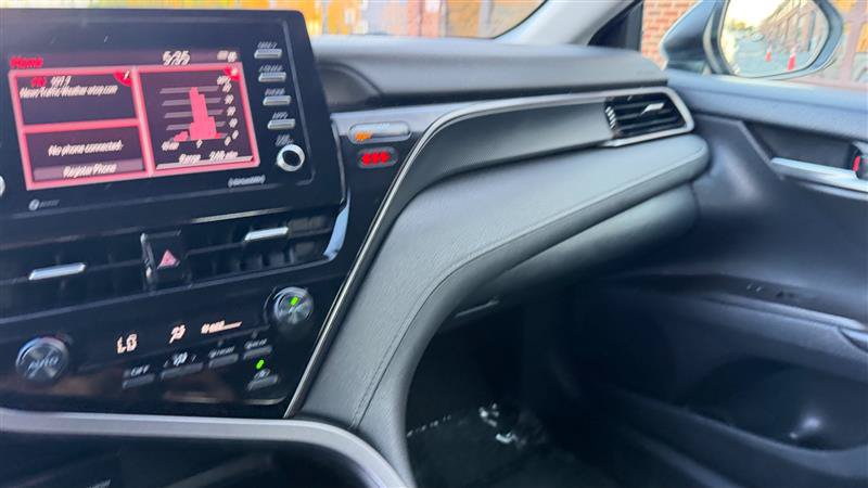 Used 2021 Toyota Camry SE FWD image 35
