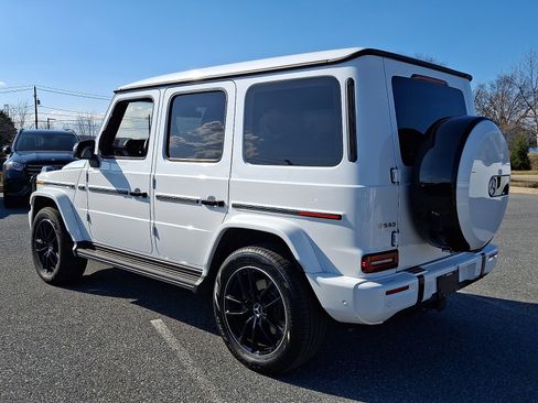 Used 2025 Mercedes-Benz G 550 image 2