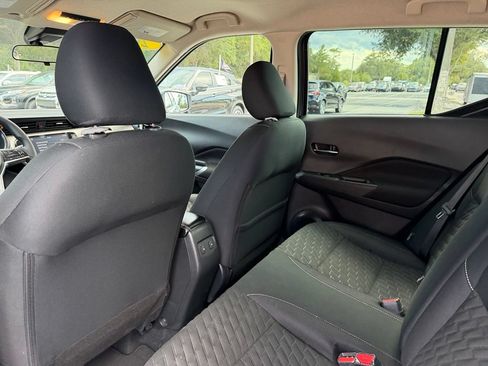 Used 2021 Nissan Kicks SV FWD image 18