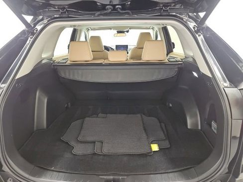 Certified 2023 Toyota RAV4 XLE Premium AWD/4WD image 33