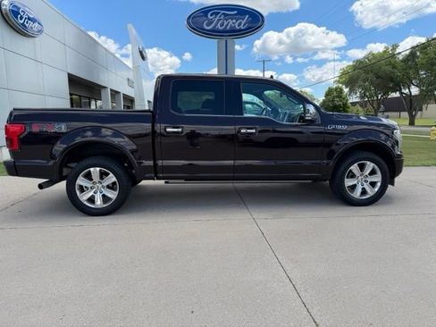Used 2018 Ford F150 Platinum w/ Equipment Group 701A Luxury AWD/4WD image 8