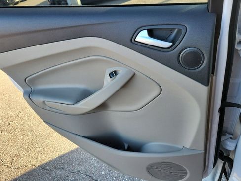 Used 2019 Ford Escape Titanium image 13