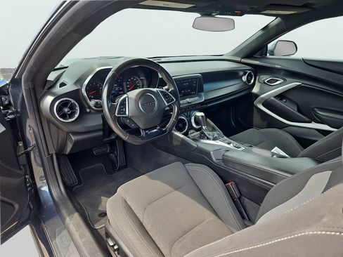 Certified 2020 Chevrolet Camaro LT RWD image 11