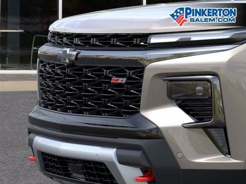 New 2026 Chevrolet Traverse Z71 w/ Enhanced Driving Package AWD/4WD image 13