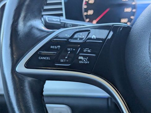 Used 2024 Mercedes-Benz GLS 450 4MATIC image 24