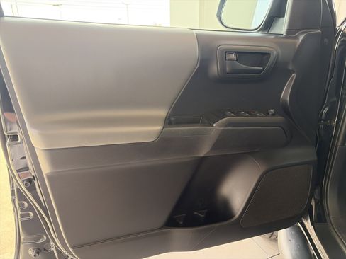 Certified 2020 Toyota Tacoma SR image 12