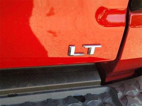 Used 2024 Chevrolet Colorado LT w/ LT Convenience Package III image 19
