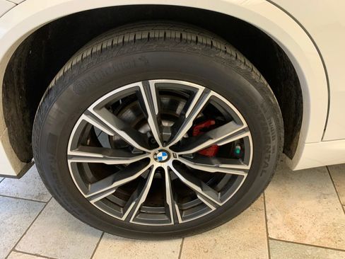 Used 2023 BMW X5 xDrive40i w/ Executive Package image 11