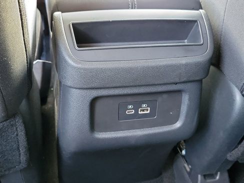 Certified 2025 Nissan Pathfinder S image 18