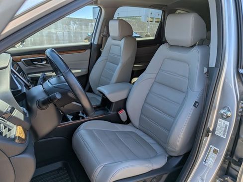 Used 2018 Honda CR-V Touring image 16