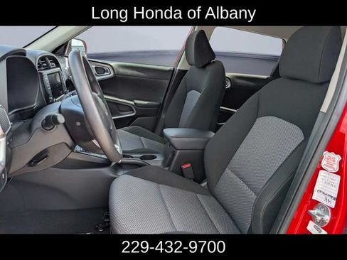 Used 2022 Kia Soul LX w/ Technology Package FWD image 15