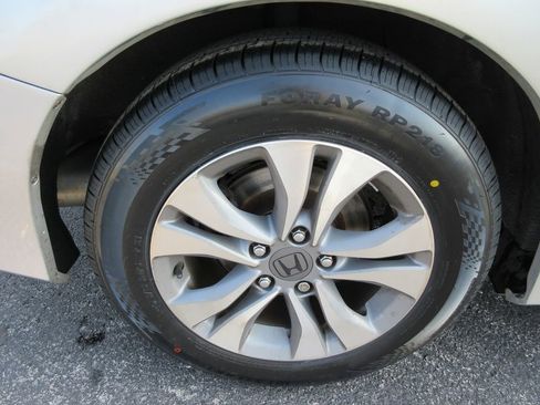 Used 2014 Honda Accord LX image 9