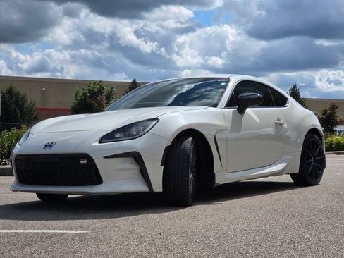 Used 2022 Toyota GR86 Premium w/ GR Appearance Package 1 (TMS RWD image 20