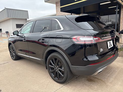 Used 2022 Lincoln Nautilus Reserve w/ Equipment Group 201A image 12