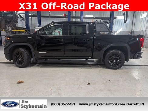 Used 2022 GMC Sierra 1500 Elevation w/ Elevation Premium Package AWD/4WD image 3