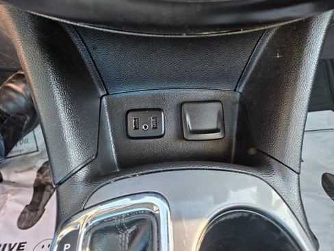 Used 2019 Chevrolet Cruze LS w/ LS Convenience Package FWD image 32