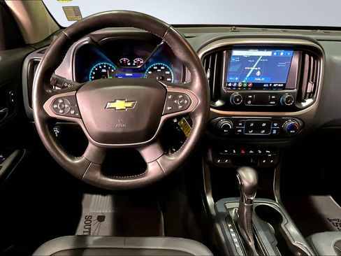 Used 2022 Chevrolet Colorado Z71 image 9