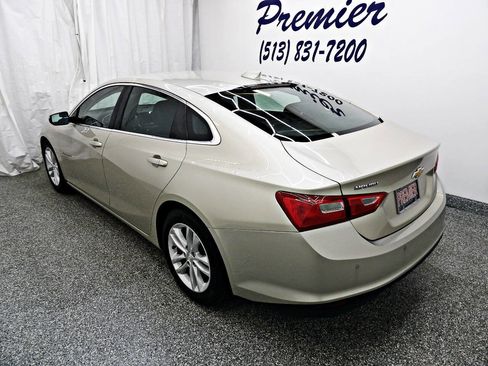 Used 2016 Chevrolet Malibu Hybrid w/ Leather Package image 4