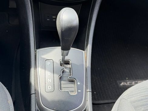 Used 2015 Hyundai Accent GS FWD image 28