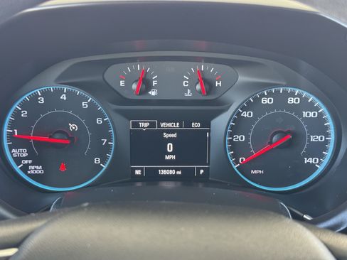 Certified 2018 Chevrolet Equinox LT FWD image 34