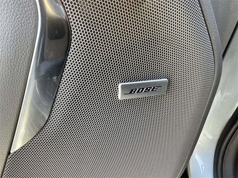 Certified 2023 GMC Yukon XL SLT image 18