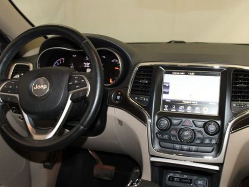 Used 2014 Jeep Grand Cherokee Limited AWD/4WD image 13